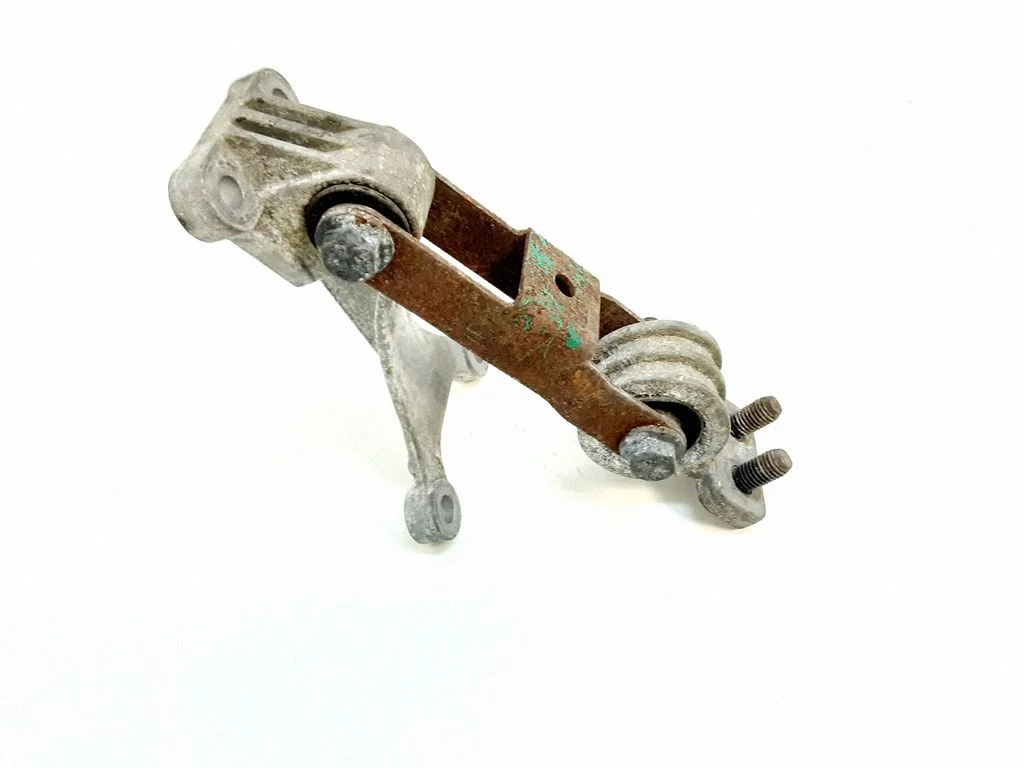 Gearbox mount – Volvo XC90 (2003-2006)