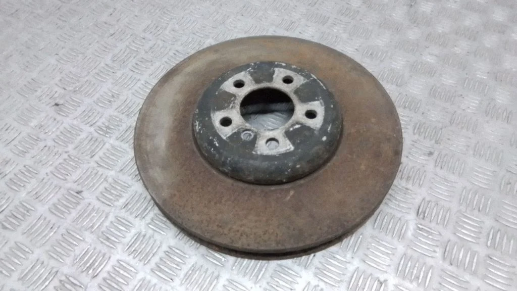Esimene piduriketas – BMW 7-seeria F01 F02 F03 F04 (2008-2016)