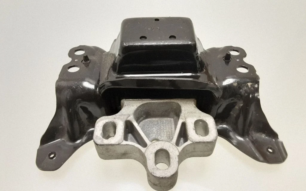 Gearbox mount – Volkswagen Passat B7 USA (2012-2019)