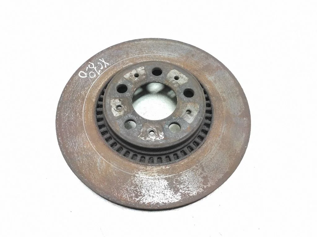 Esimene piduriketas – Volvo XC70 (2001-2004)