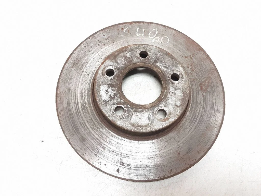 Front brake disc – front right