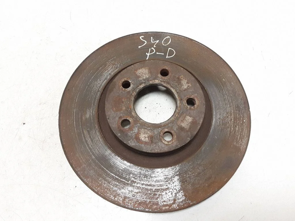 Front brake disc – front right