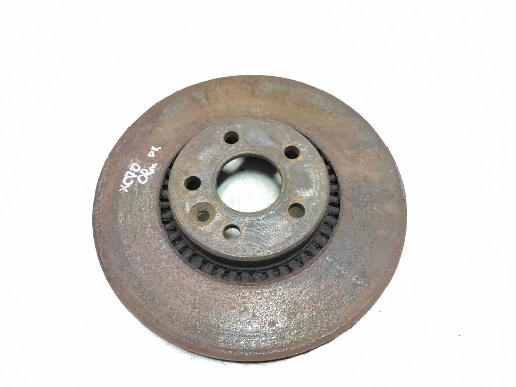Esimene piduriketas – Volvo XC70 (2008-2013)