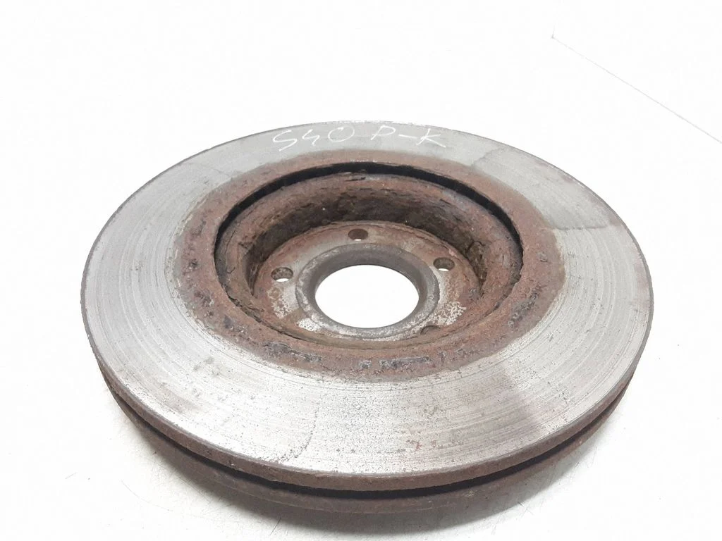 Front brake disc – front left
