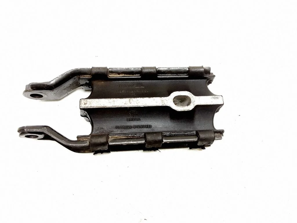 Gearbox mount – Volvo V70 (2008-2013)