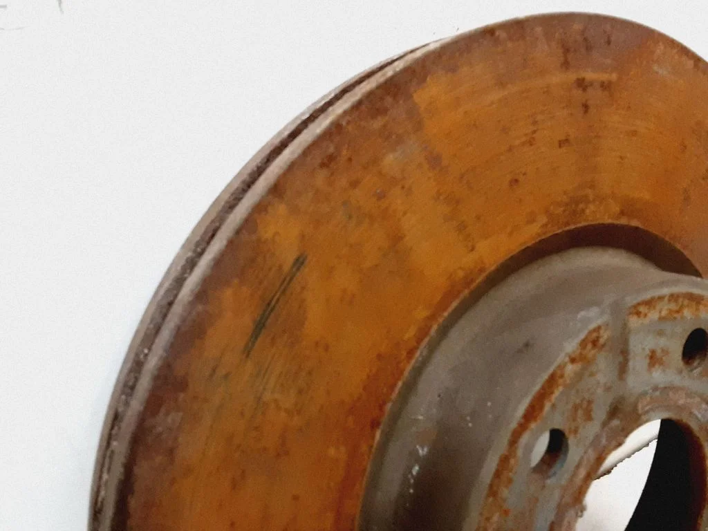 Front brake disc – front left