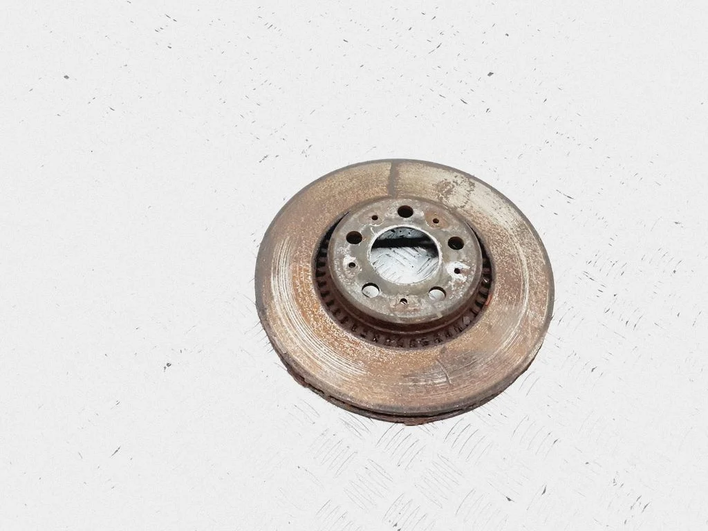 Front brake disc – Volvo V70 (2005-2008)