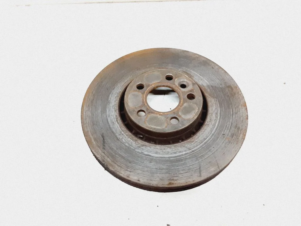 Esimene piduriketas – Volvo XC60 (2009-2013)