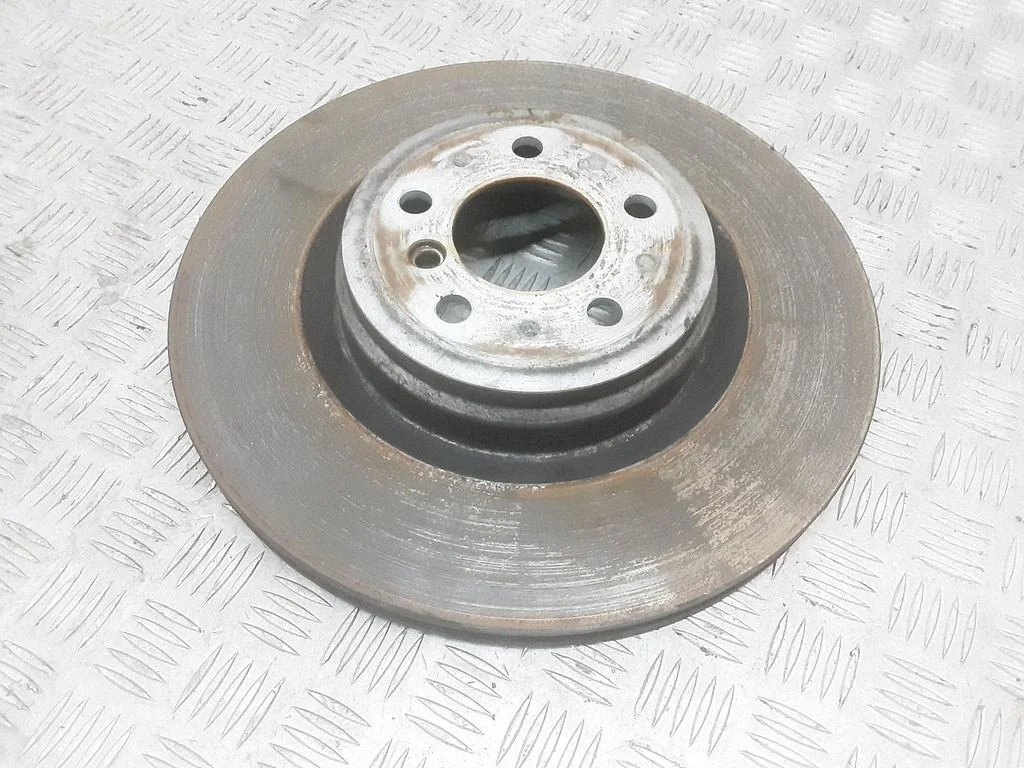 Tagumine piduriketas – BMW 7-seeria F01 F02 F03 F04 (2008-2016)