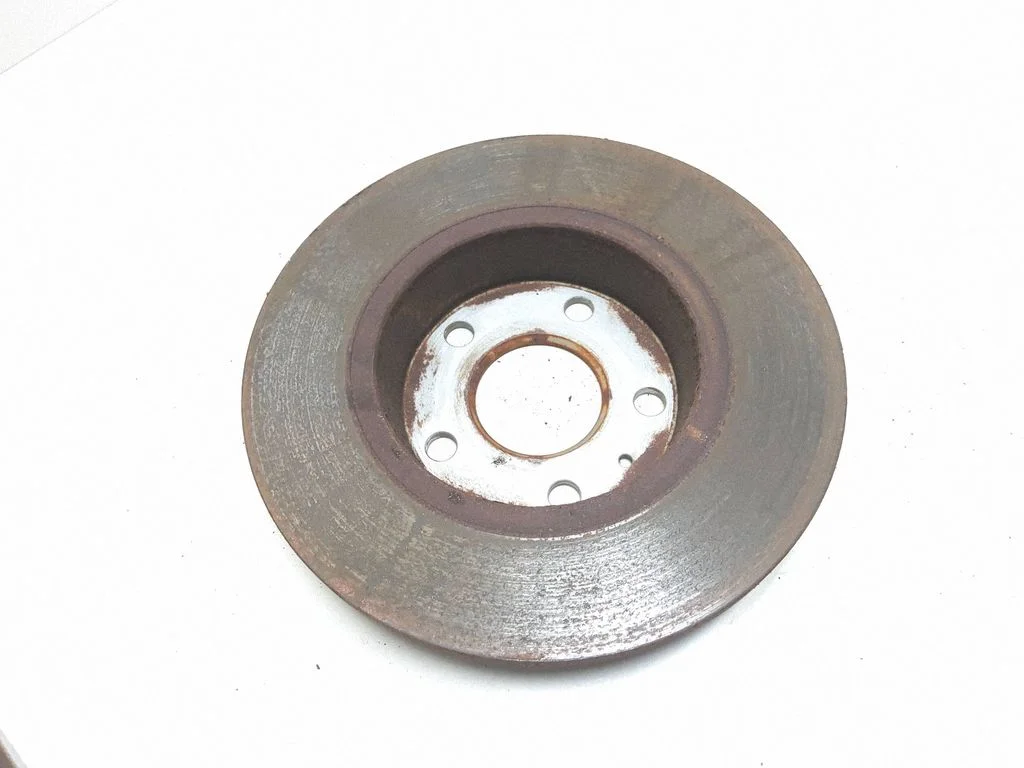 Tagumine piduriketas – parem