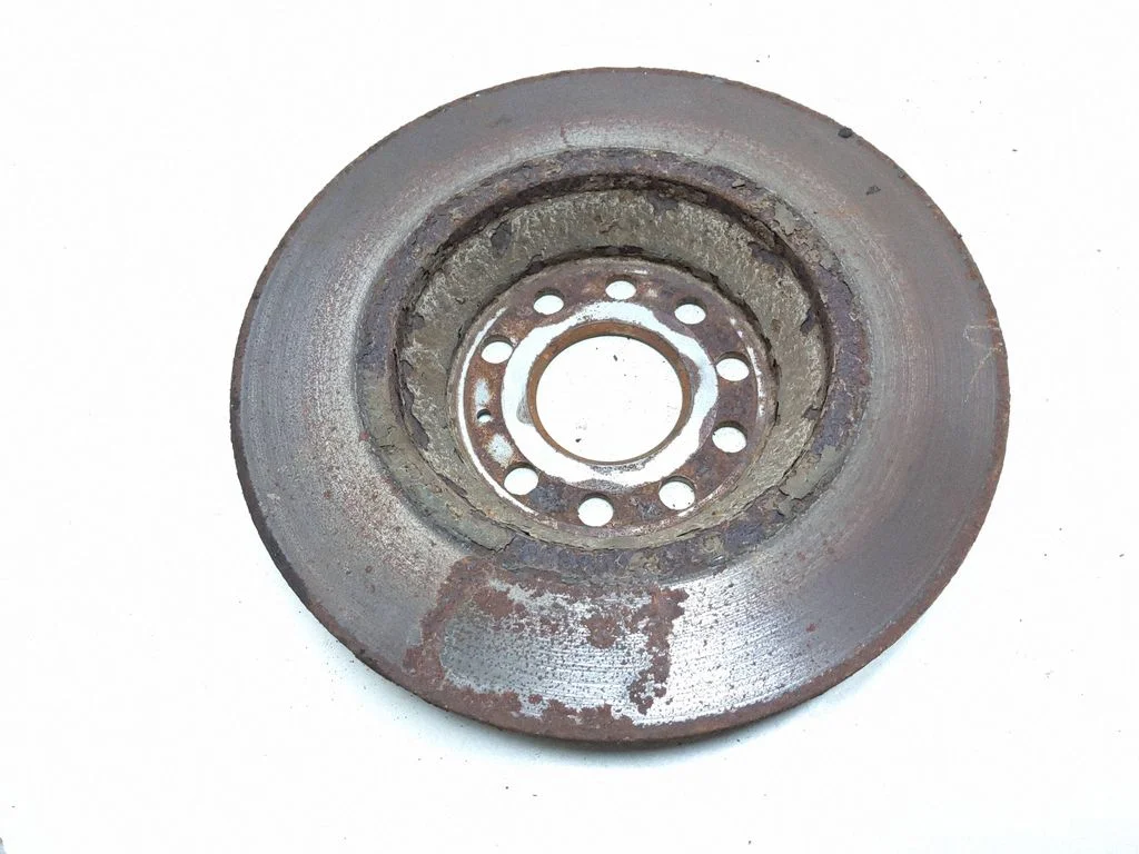 Tarcza hamulcowa tylna – prawa