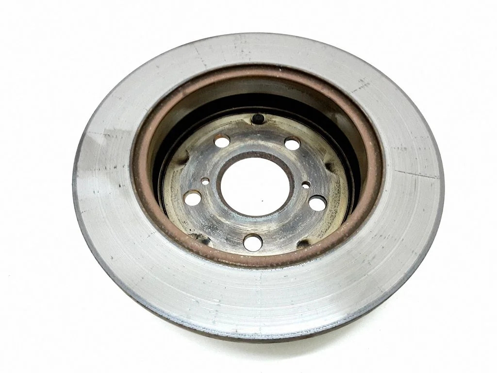 Tagumine piduriketas – tagumine parem