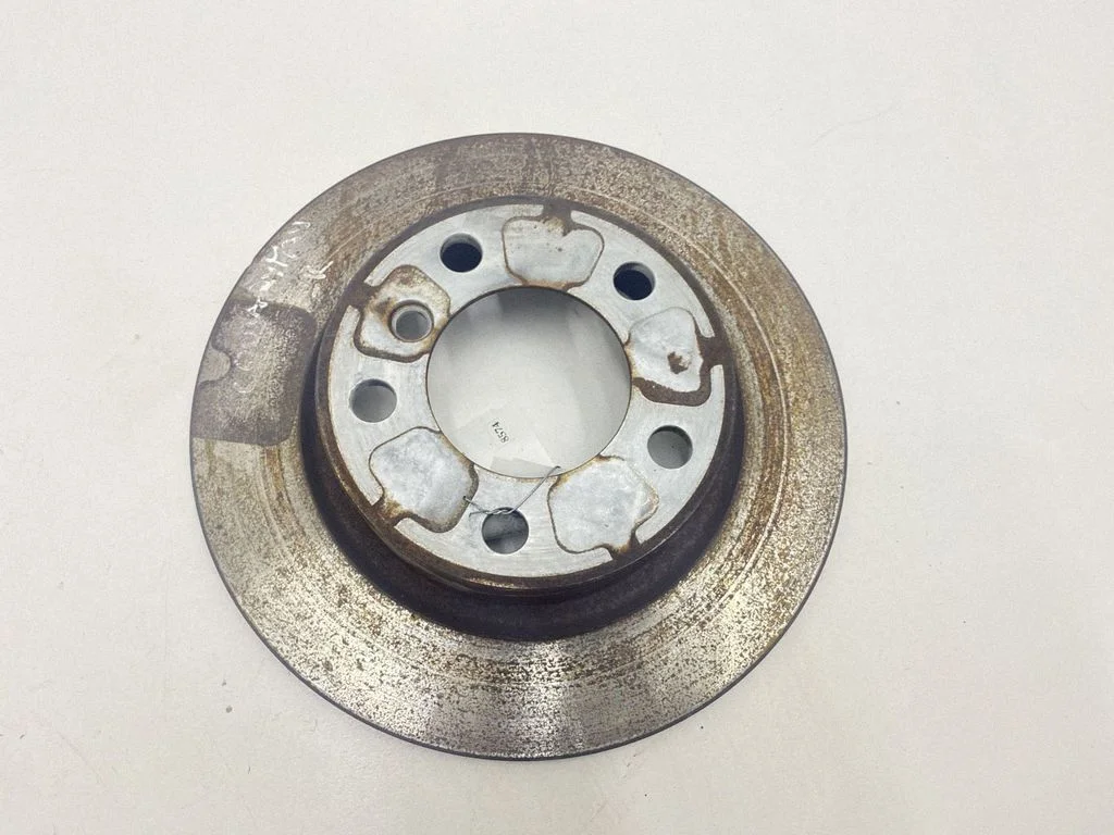 Rear brake disc – rear left