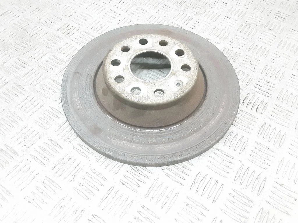 Tagumine piduriketas – Volkswagen Passat CC (2008-2016)