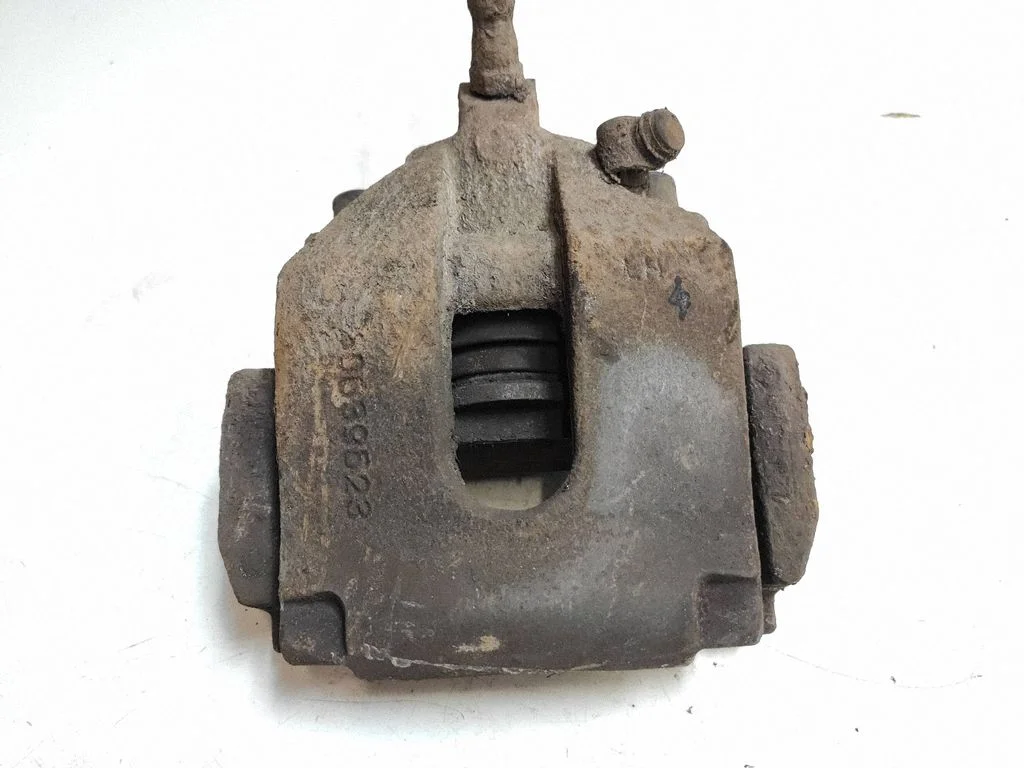 Tagumine pidurisadul 30639523