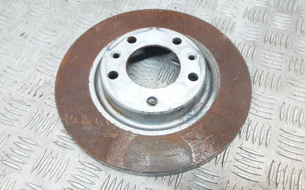 Rear brake disc – rear left
