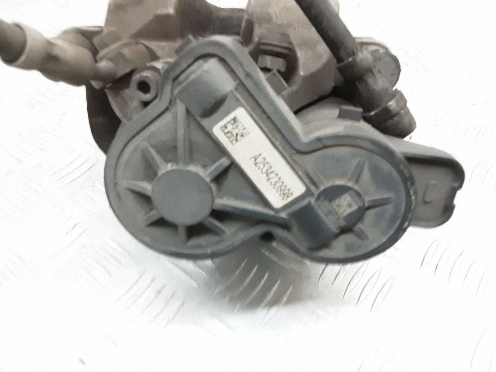 Tagumine pidurisadul – Mercedes-Benz GLC-klass C253 (2016-)