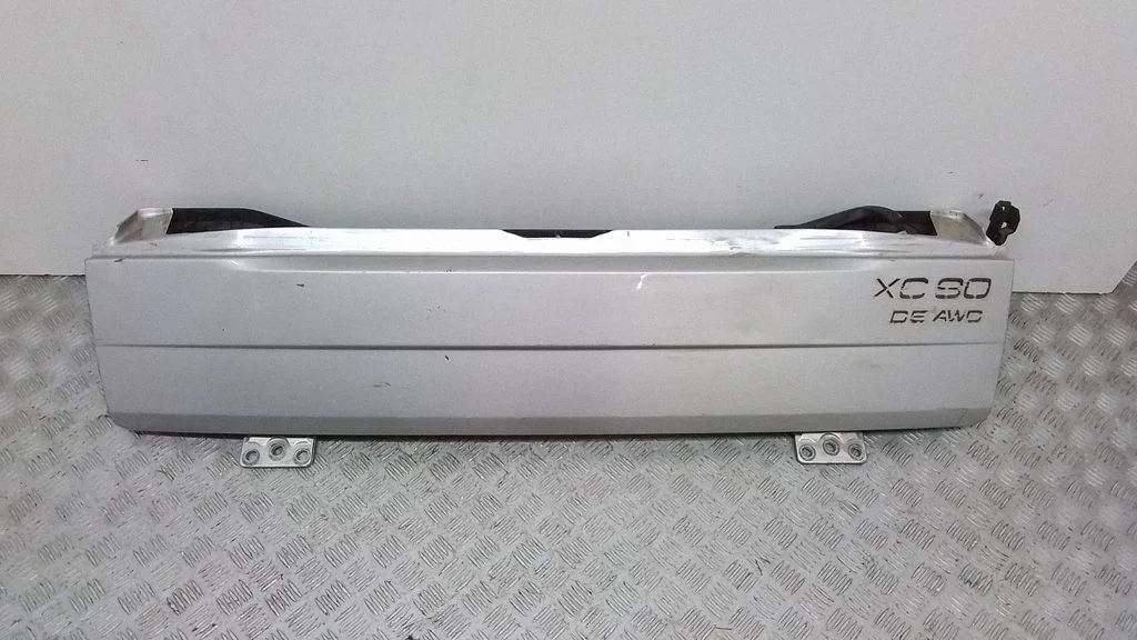 Tailgate/trunk/boot lid – rear