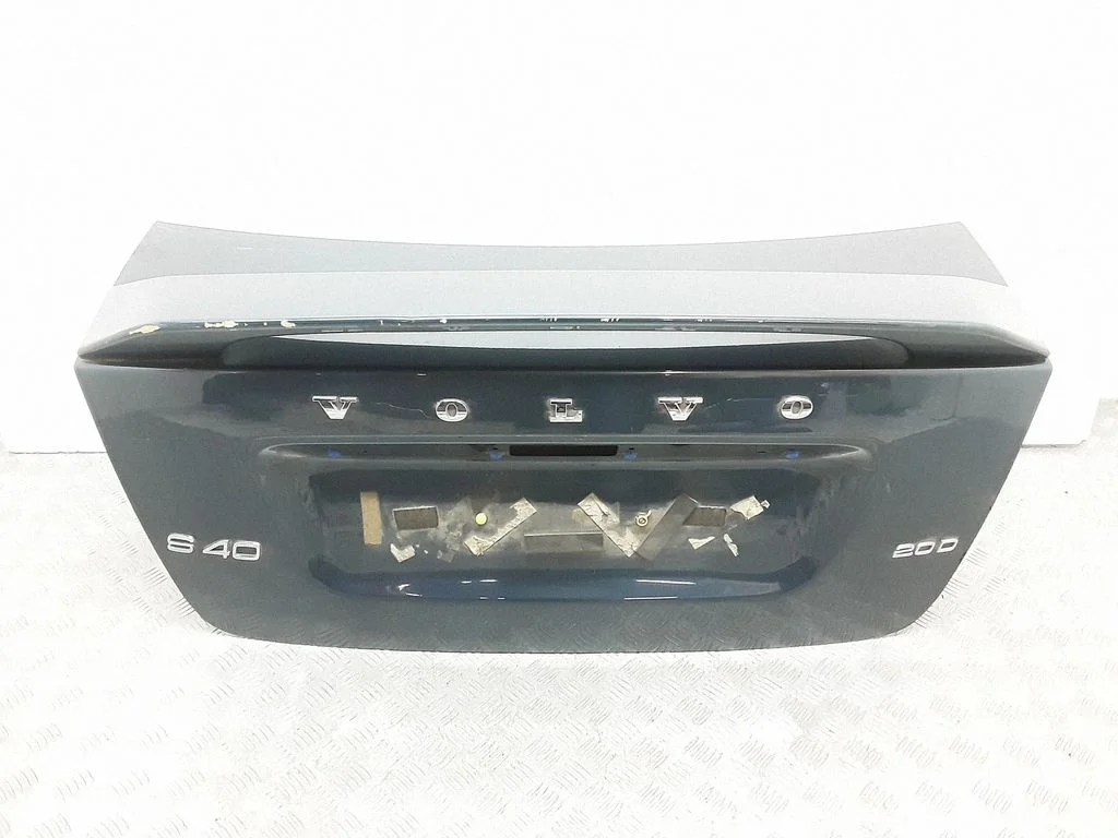 Tailgate/trunk/boot lid – rear