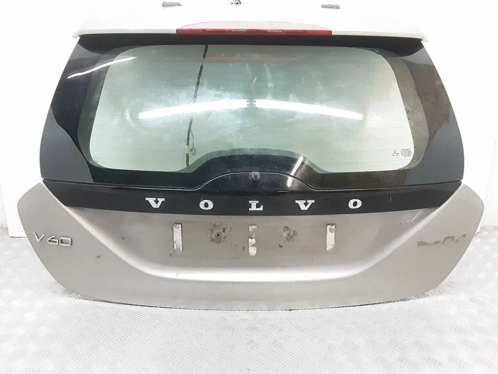 Tailgate/trunk/boot lid – rear