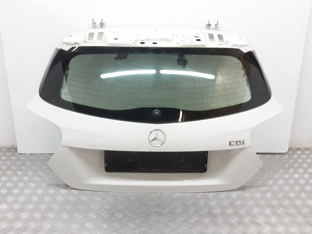 Tagaluuk (pakiruumi) – Mercedes-Benz A-klass W176 (2012-2018)