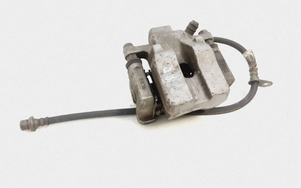 Tagumine pidurisadul – Toyota RAV 4 (XA30) (2006-2016)
