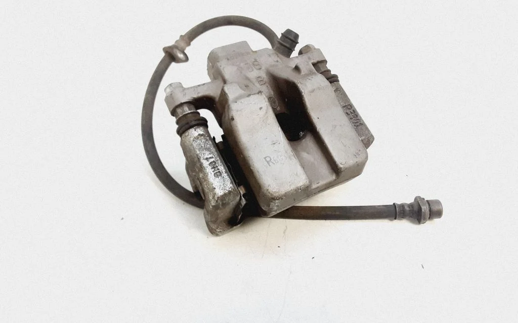 Tagumine pidurisadul – Toyota RAV 4 (XA30) (2006-2016)