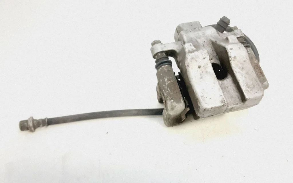 Tagumine pidurisadul – Toyota RAV 4 (XA30) (2006-2016)