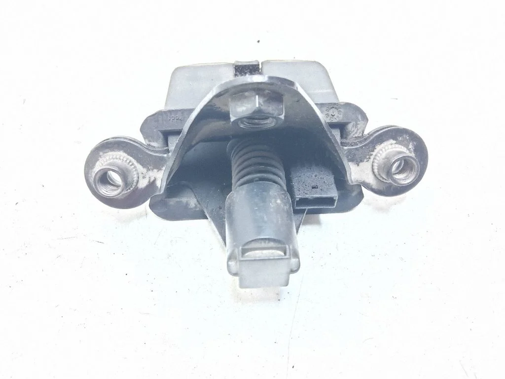 Tailgate/trunk/boot lock/catch/latch – Skoda Octavia Mk2 (1Z) (2004-2013)