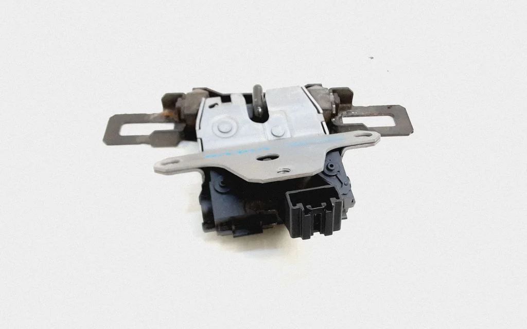 Tailgate/trunk/boot lock/catch/latch 31276696