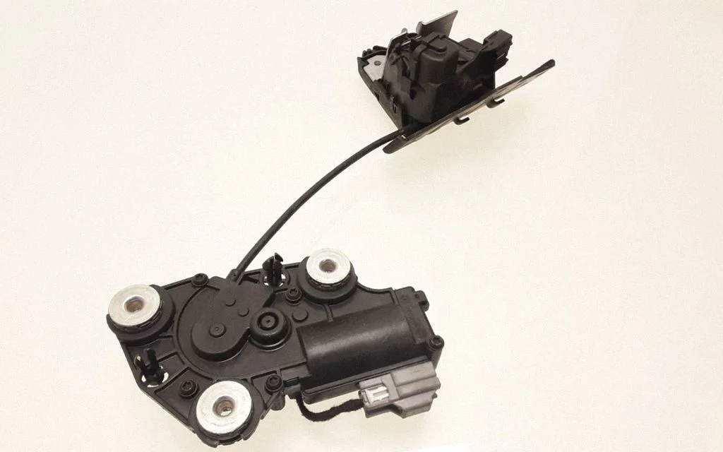Tailgate/trunk/boot lock/catch/latch
