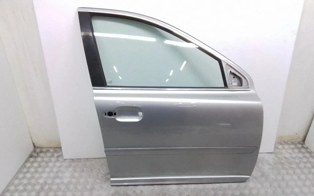 Esiuks – eesmine parem