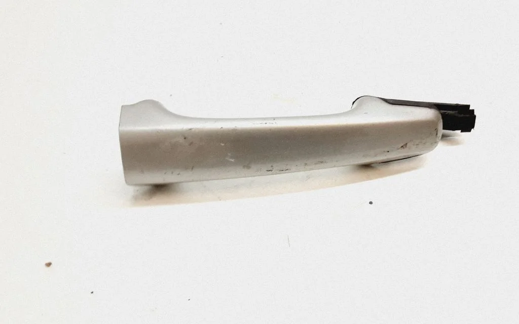 Esiukse välimine käepide 30753785