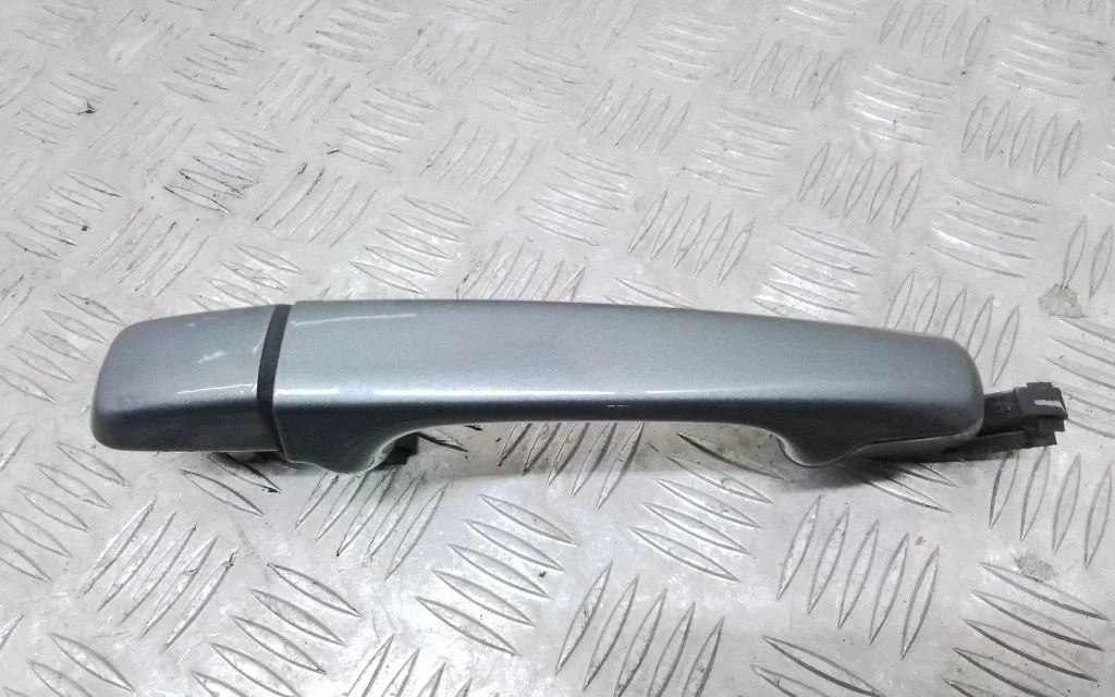 Klamka zewnętrzna drzwi przednich 30753785