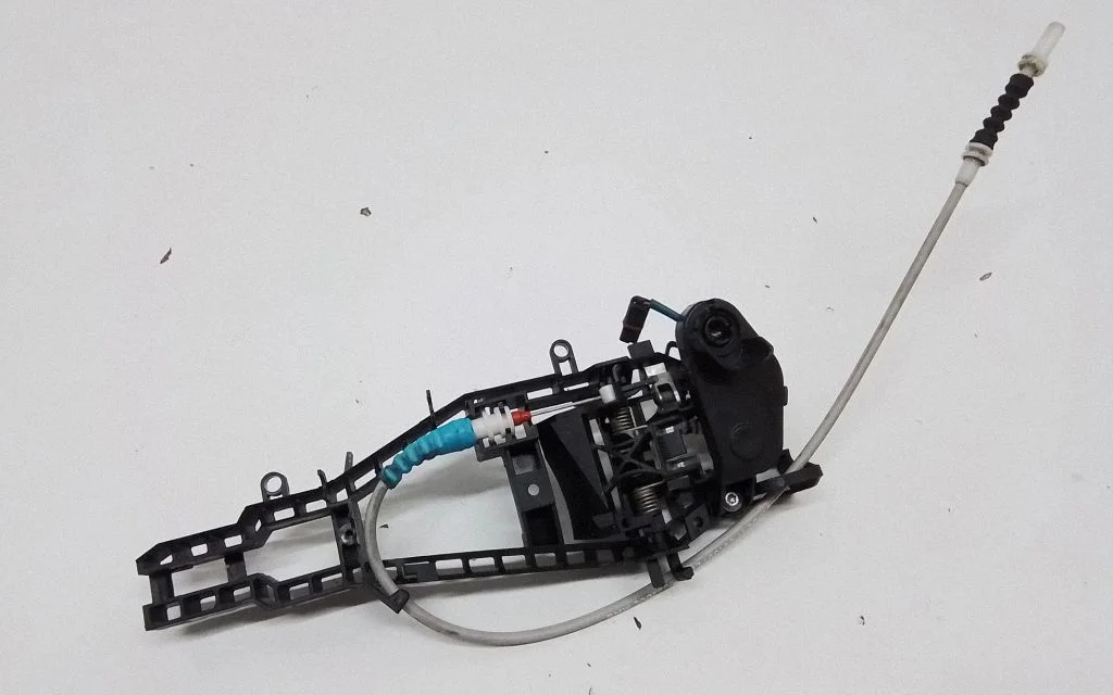 Esiukse välimine käepide – BMW 3-seeria GT F34 (2013-2017)