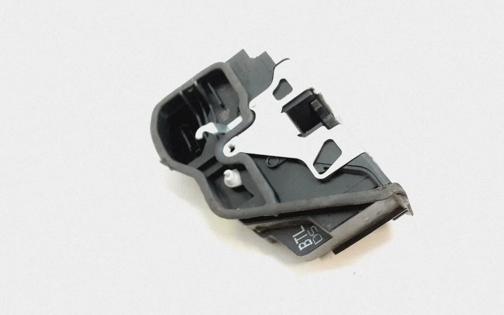 Front door lock – BMW 5 Series E60 E61 (2004-2010)
