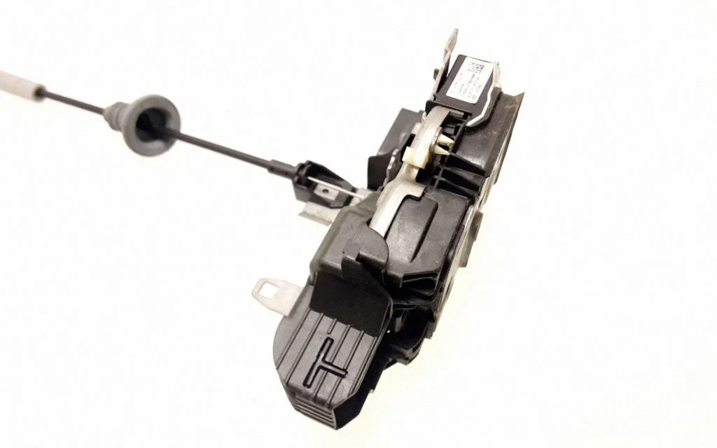 Front door lock – front left