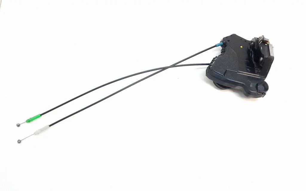 Front door lock – Toyota RAV 4 (XA30) (2006-2016)