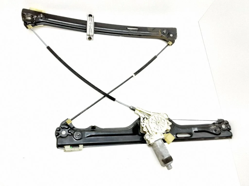 Front door window regulator with motor – BMW X5 E70 (2006-2013)