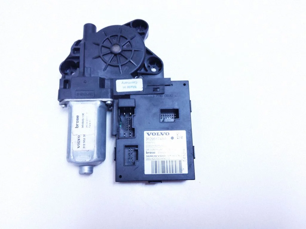 Front door window regulator motor 30737677