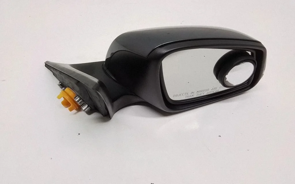 Front door electric wing mirror E021185