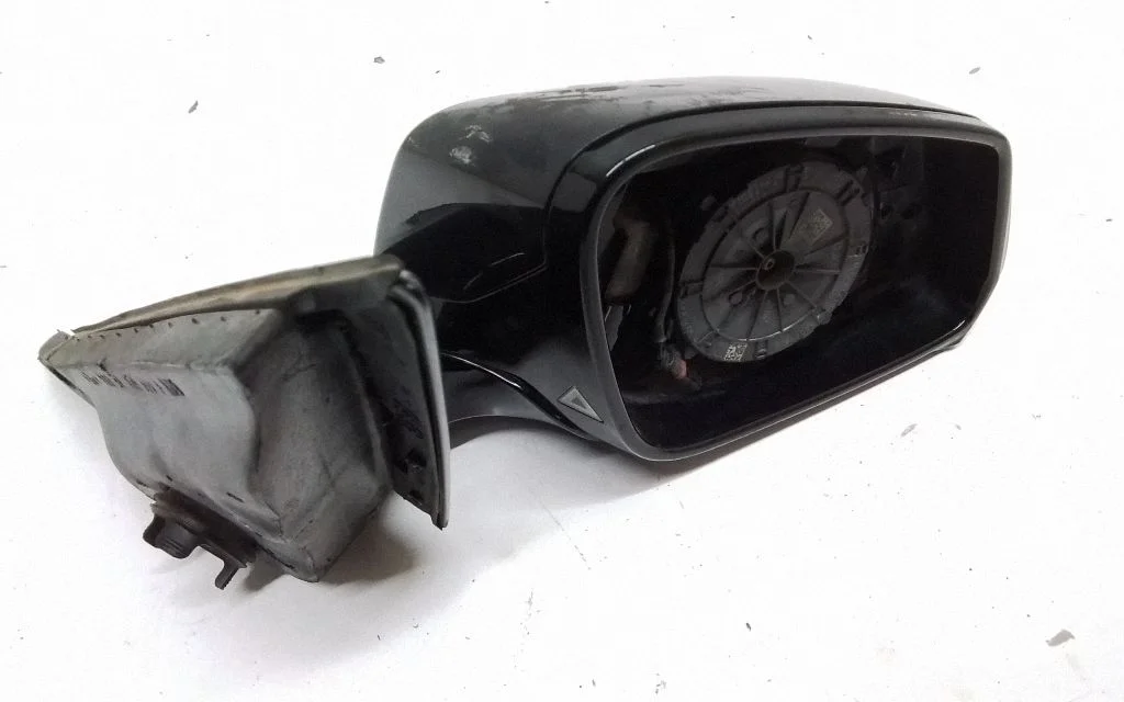 Esiukse elektriline välispeegel – BMW 7-seeria F01 F02 F03 F04 (2008-2016)