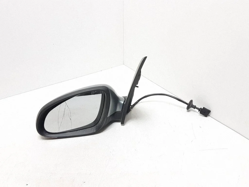 Front door electric wing mirror – front left