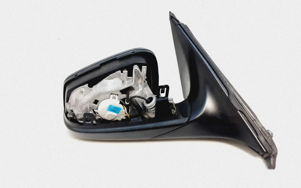 Esiukse elektriline välispeegel – BMW 7-seeria F01 F02 F03 F04 (2008-2016)