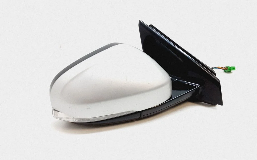 Front door electric wing mirror – Volvo V40 (2012-2019)