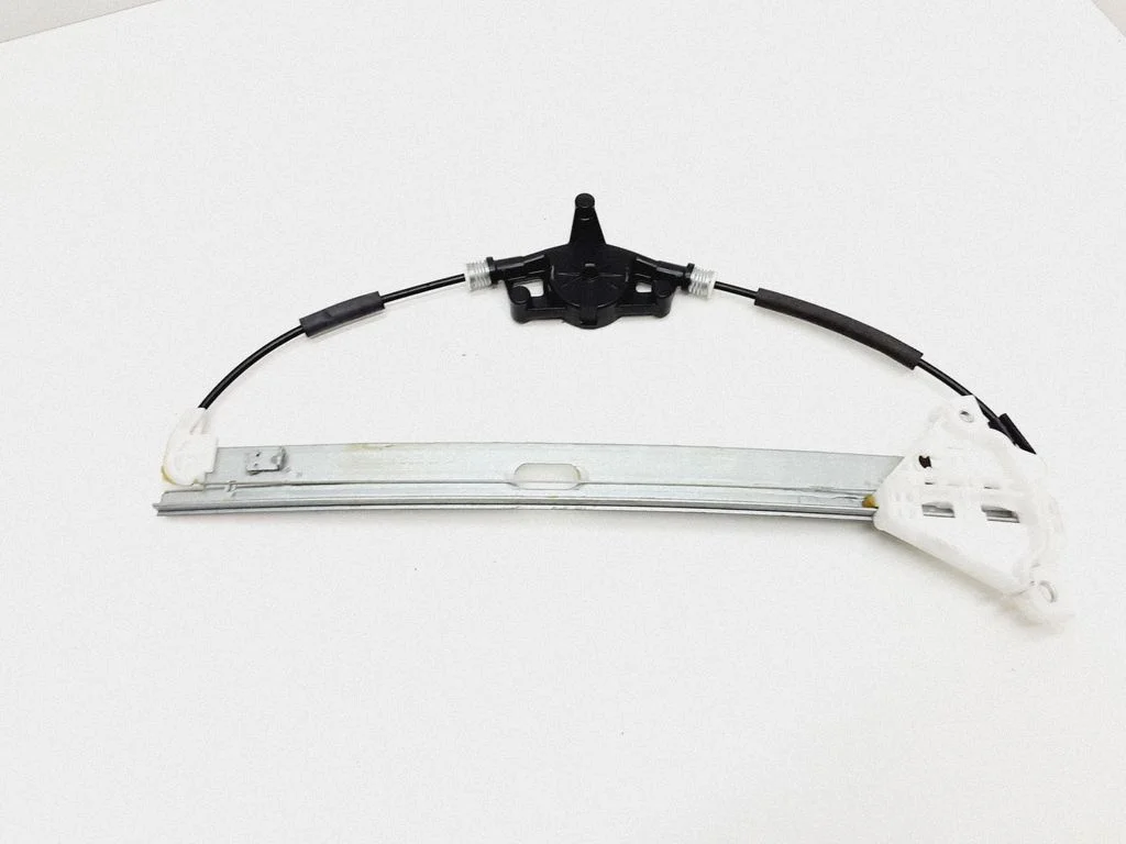 Front window lifting mechanism without motor – Mazda CX-5 II (2017-2025)