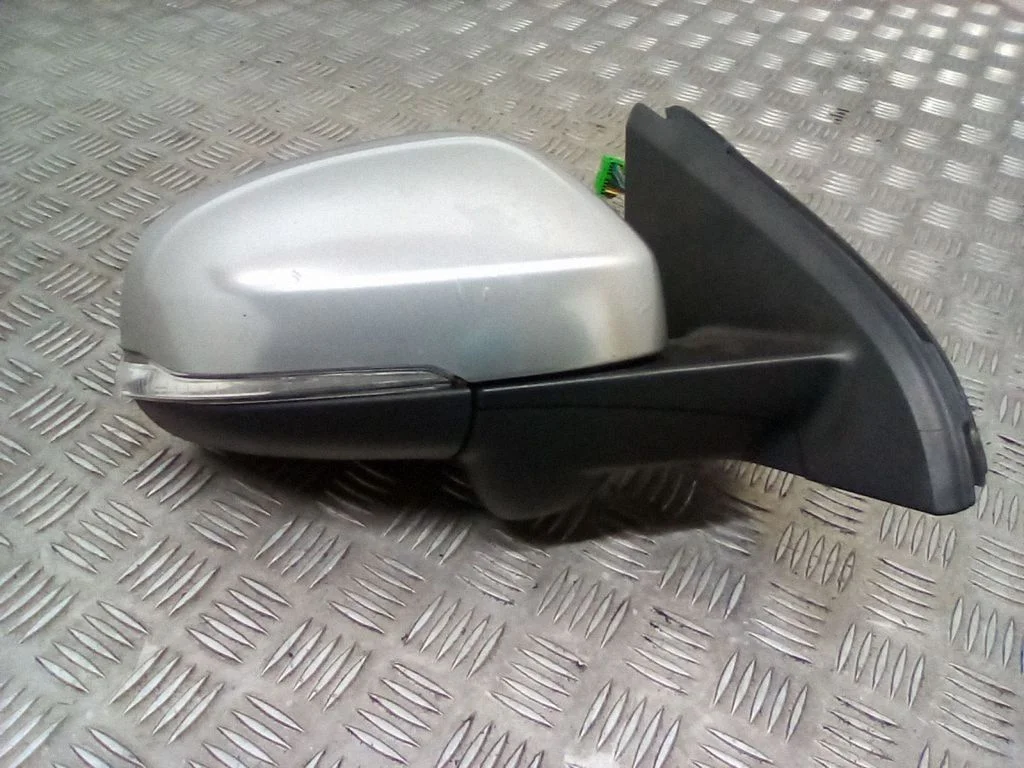 Front door electric wing mirror – Volvo S60 (2011-2013)
