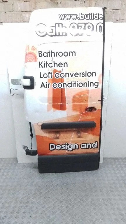Rear door – rear left