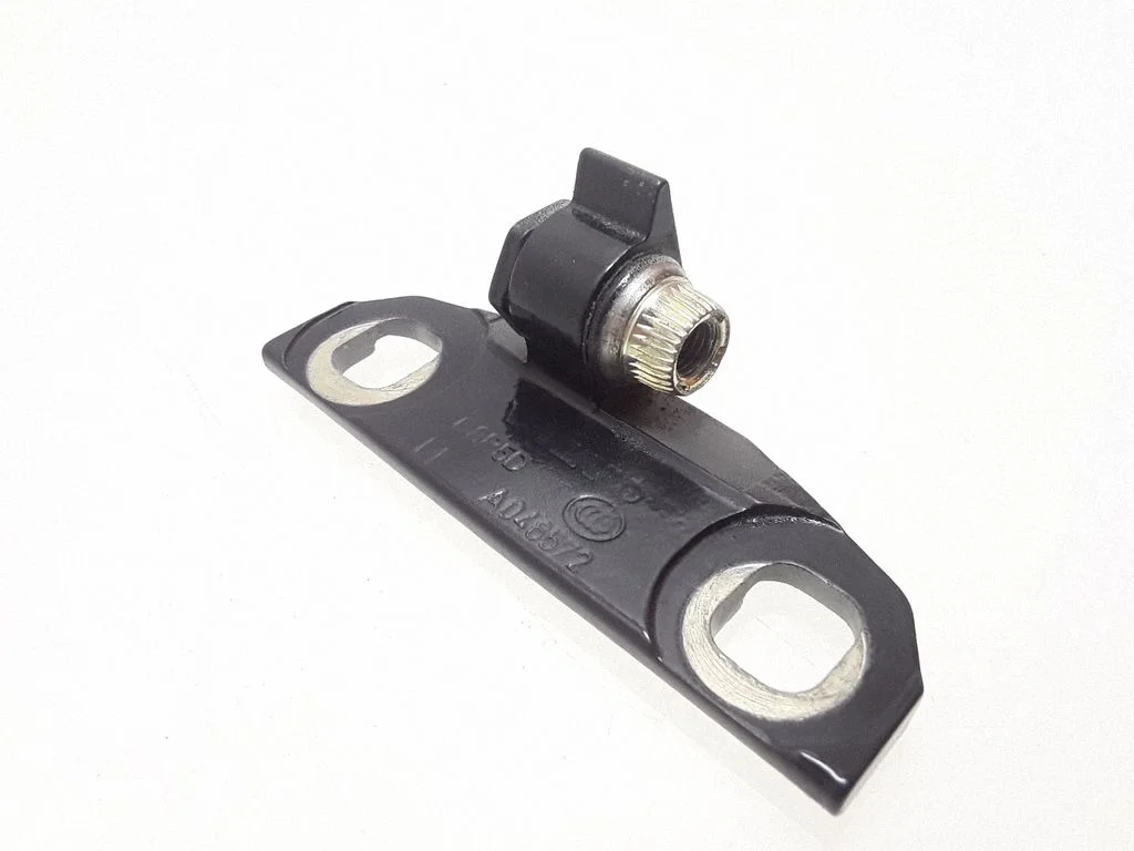 Rear door upper hinge – Volvo V60 (2011-2013)