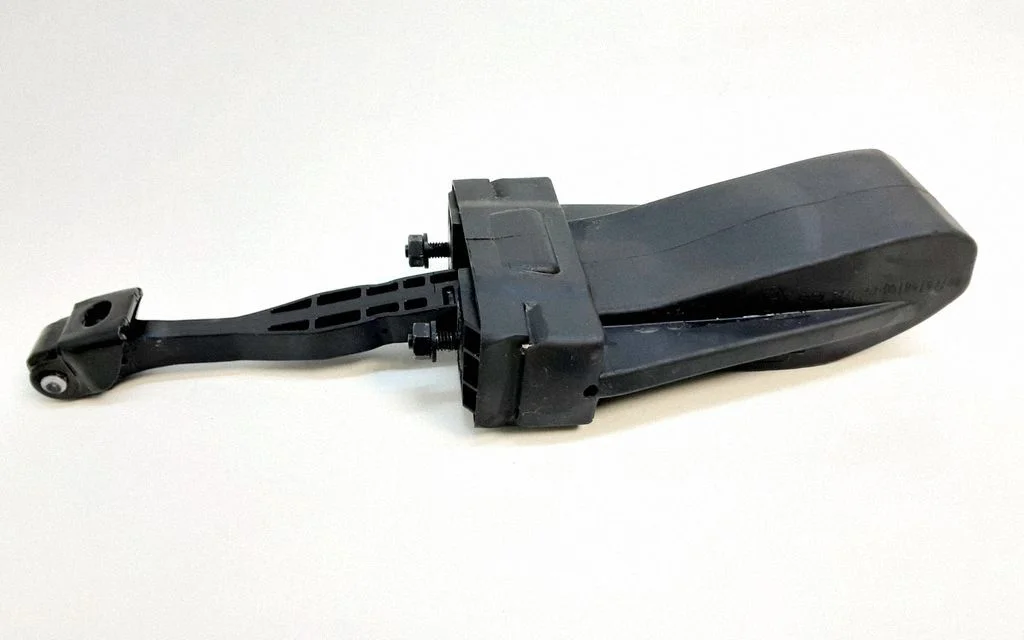 Rear door check strap stopper – BMW 5 Series G30 G31 G38 (2016-)